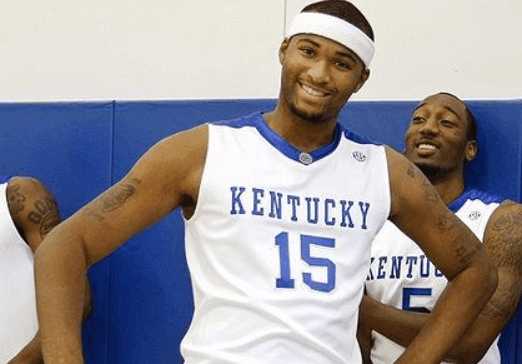 凭借一个 凭借一个